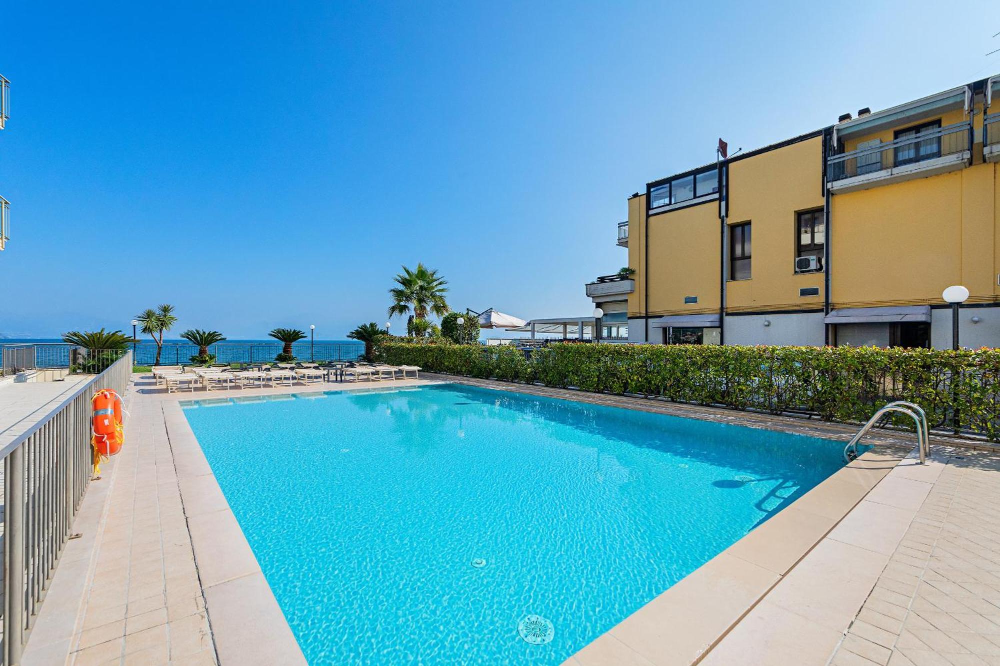 דסנזאנו דל גארדה Residenza Miralago III By Wonderful Italy מראה חיצוני תמונה