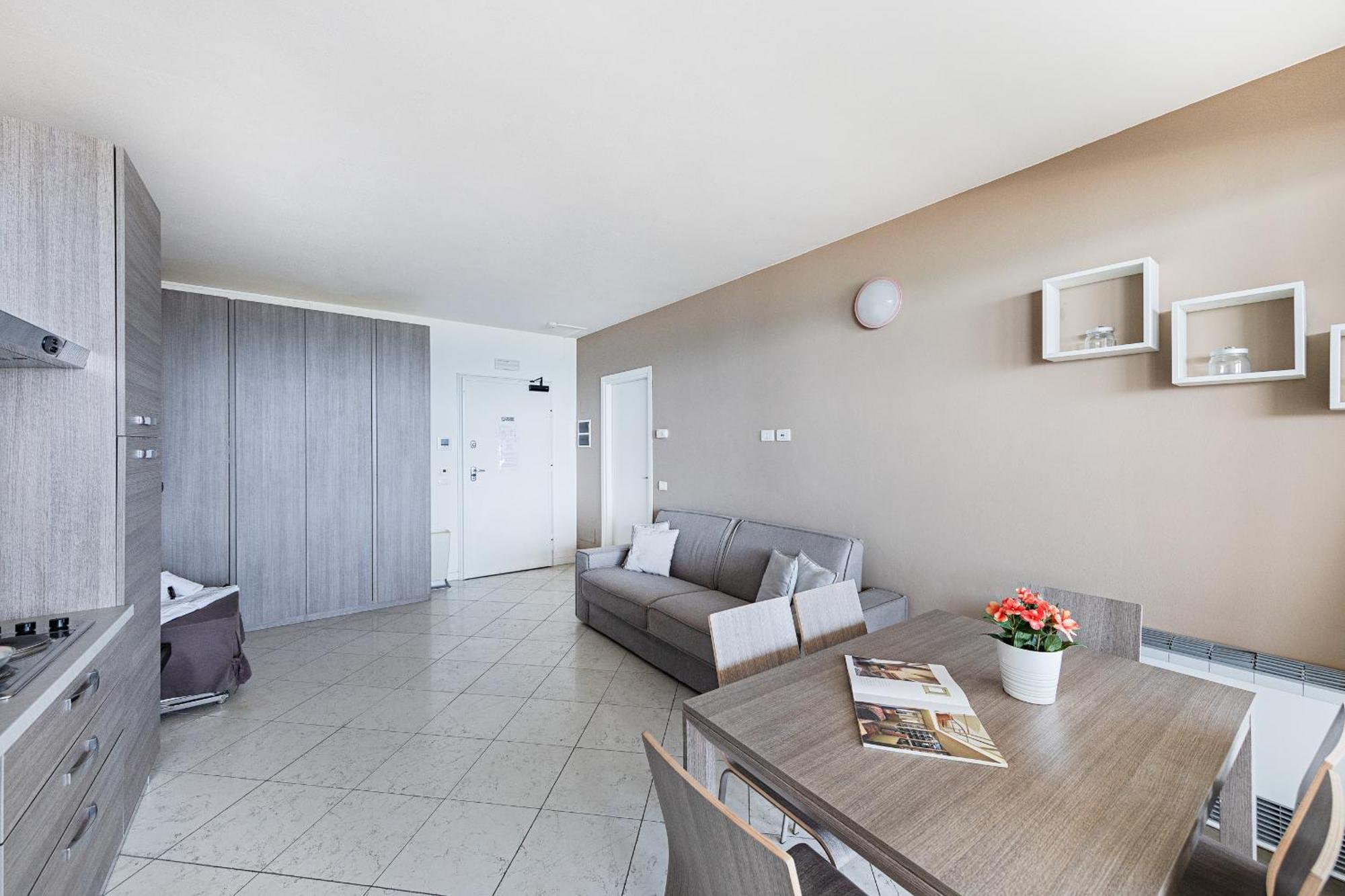 דסנזאנו דל גארדה Residenza Miralago III By Wonderful Italy מראה חיצוני תמונה