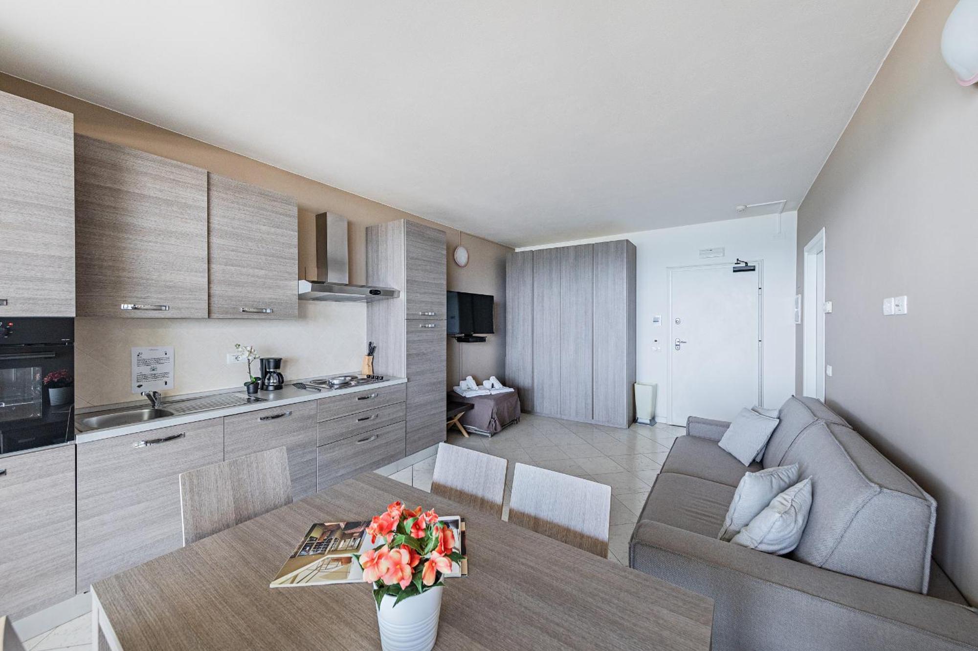 דסנזאנו דל גארדה Residenza Miralago III By Wonderful Italy מראה חיצוני תמונה