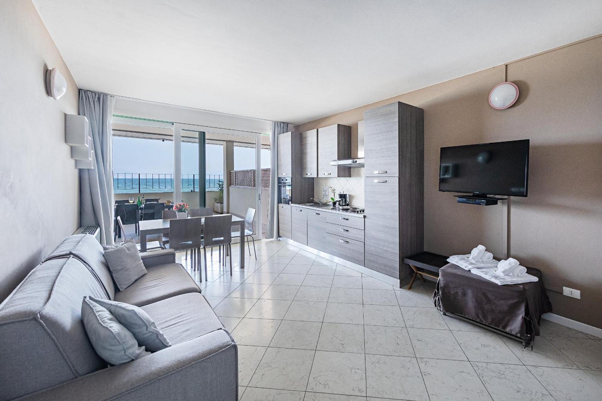 דסנזאנו דל גארדה Residenza Miralago III By Wonderful Italy מראה חיצוני תמונה