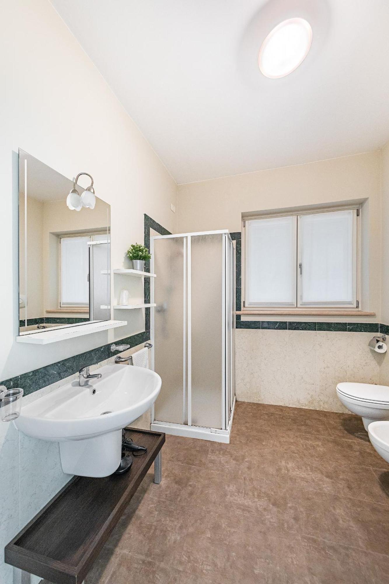 דסנזאנו דל גארדה Residenza Miralago III By Wonderful Italy מראה חיצוני תמונה