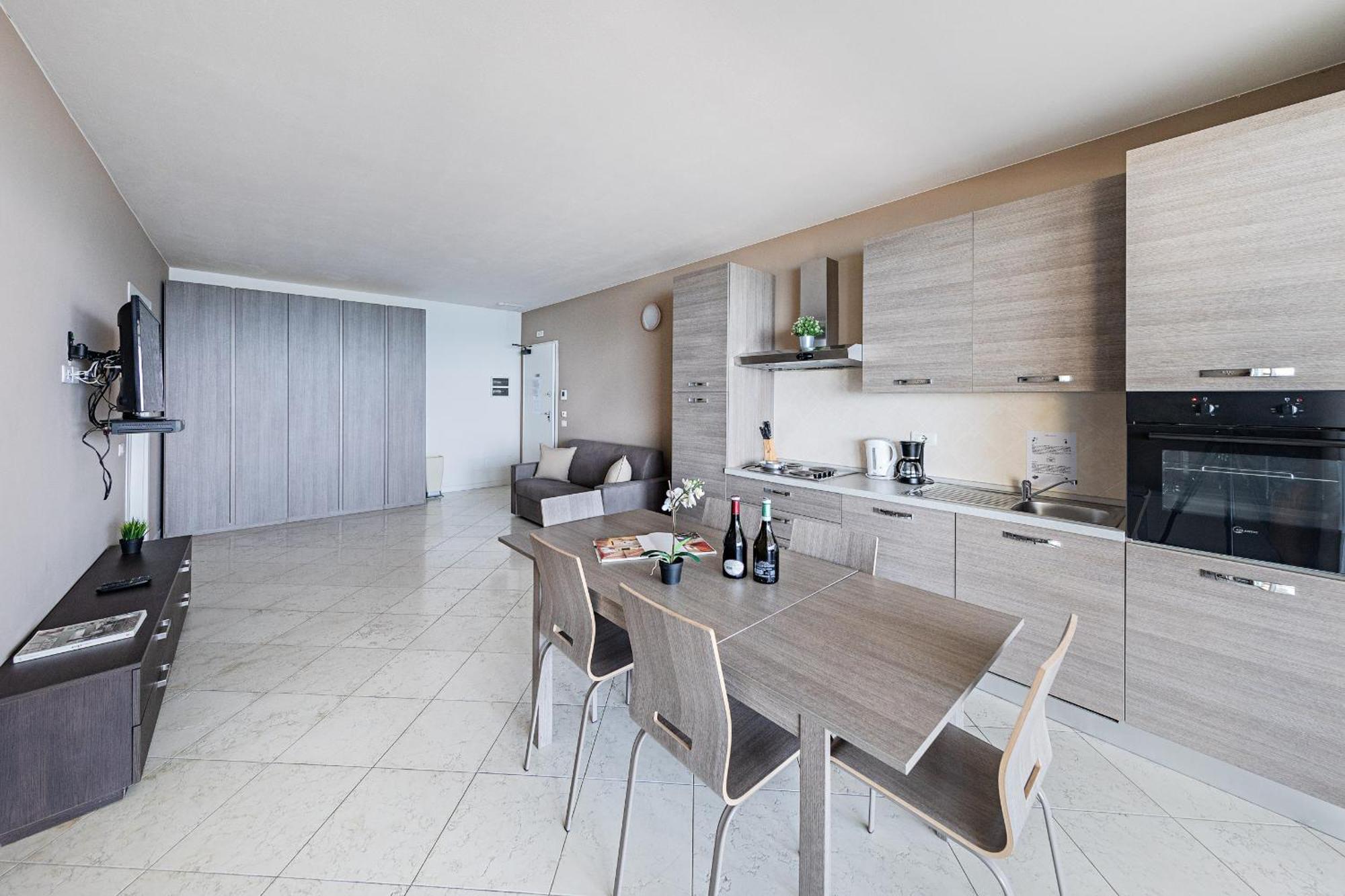 דסנזאנו דל גארדה Residenza Miralago III By Wonderful Italy מראה חיצוני תמונה